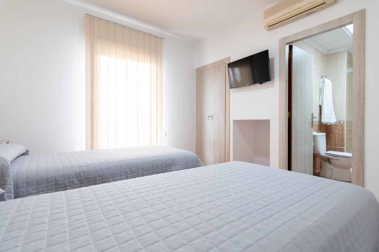 Hostal Vinuela San Pedro de Merida Εξωτερικό φωτογραφία