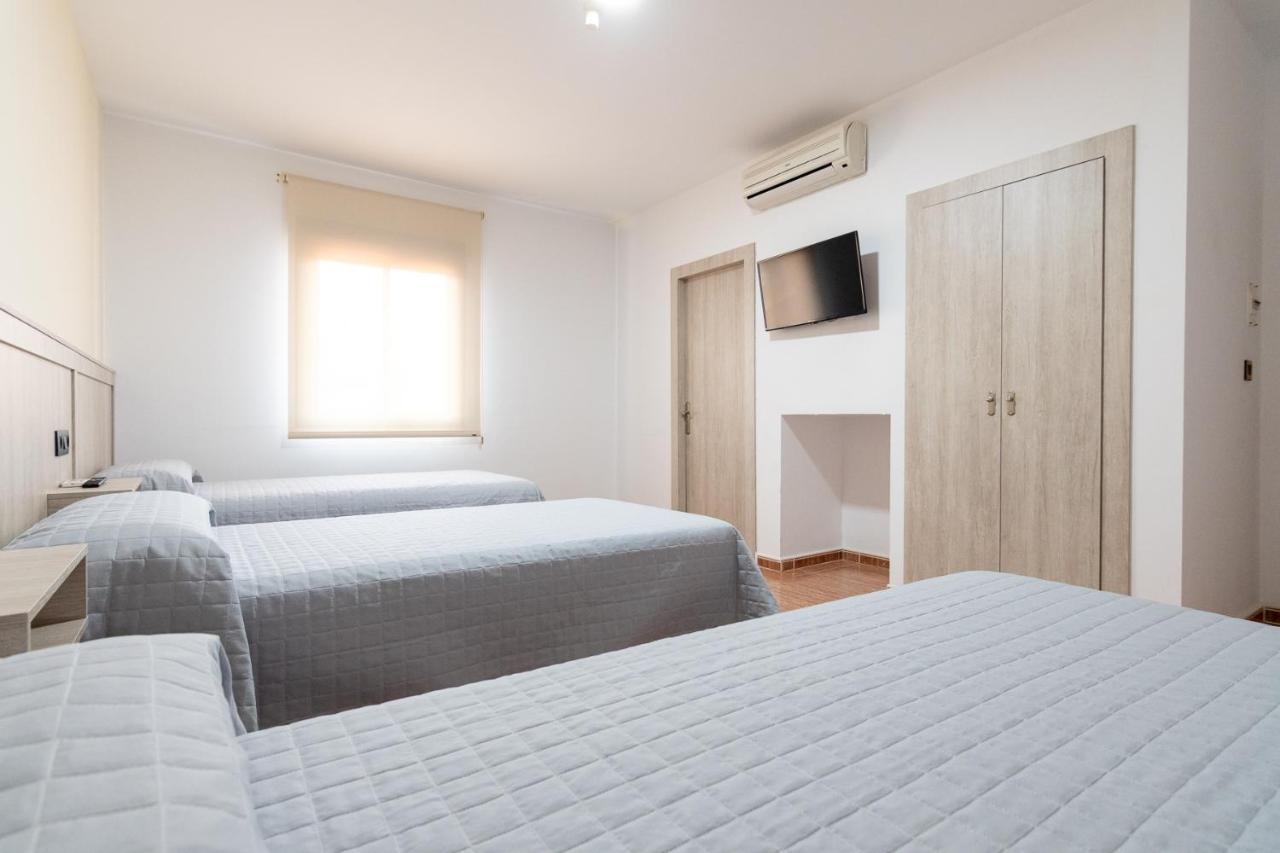 Hostal Vinuela San Pedro de Merida Εξωτερικό φωτογραφία