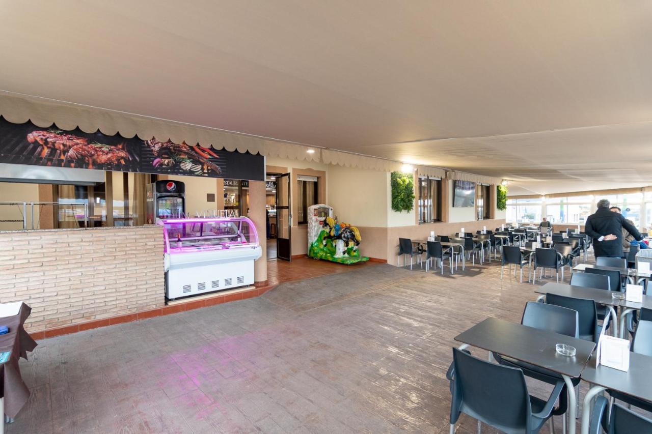 Hostal Vinuela San Pedro de Merida Εξωτερικό φωτογραφία