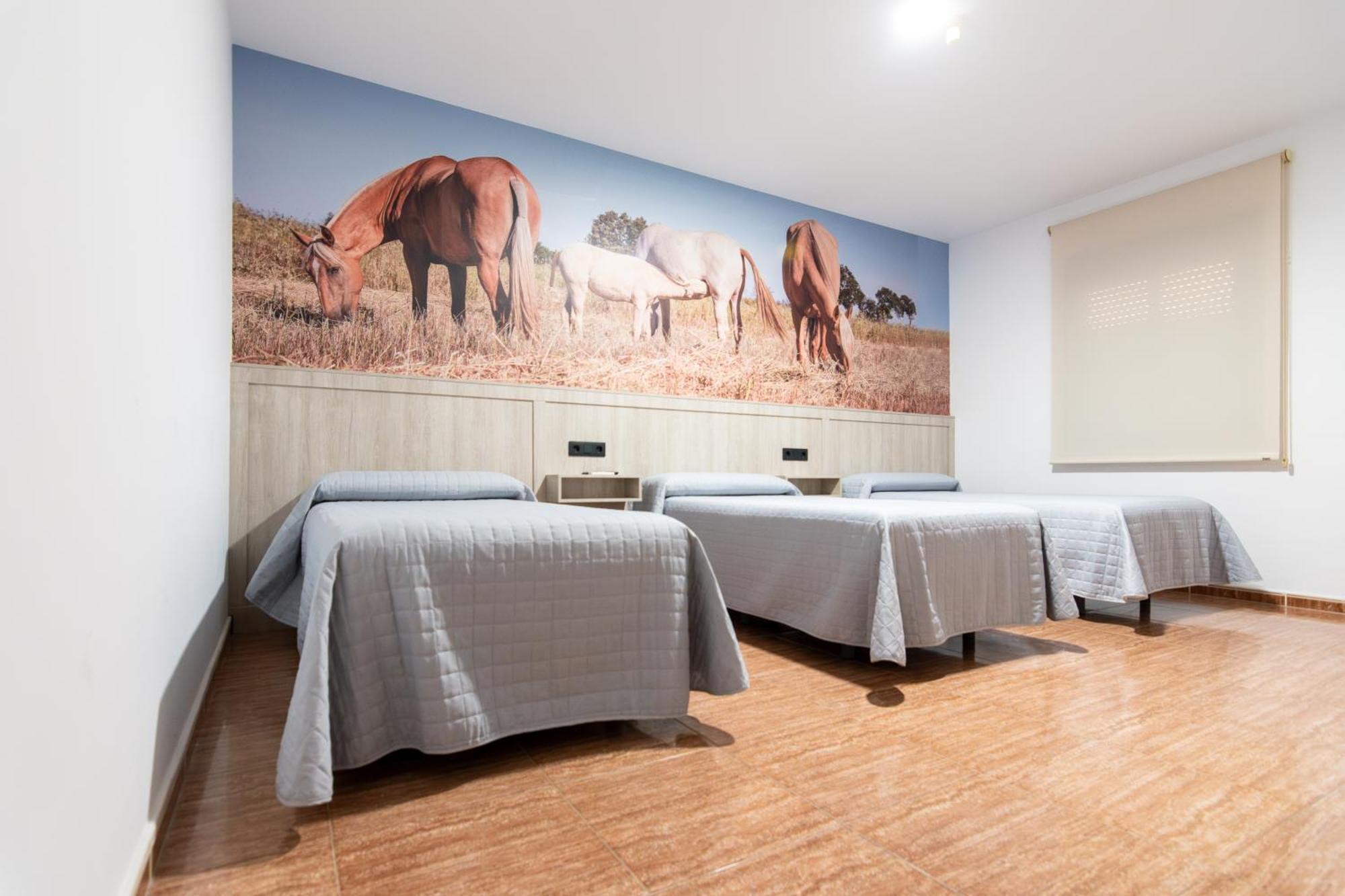 Hostal Vinuela San Pedro de Merida Εξωτερικό φωτογραφία